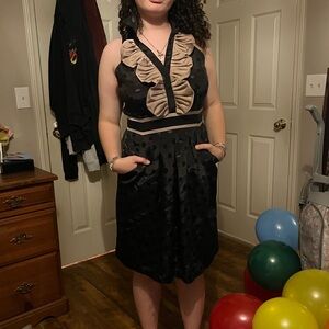 BCBG Black and Tan Ruffle Dress polka dot size 12 fits like a 10